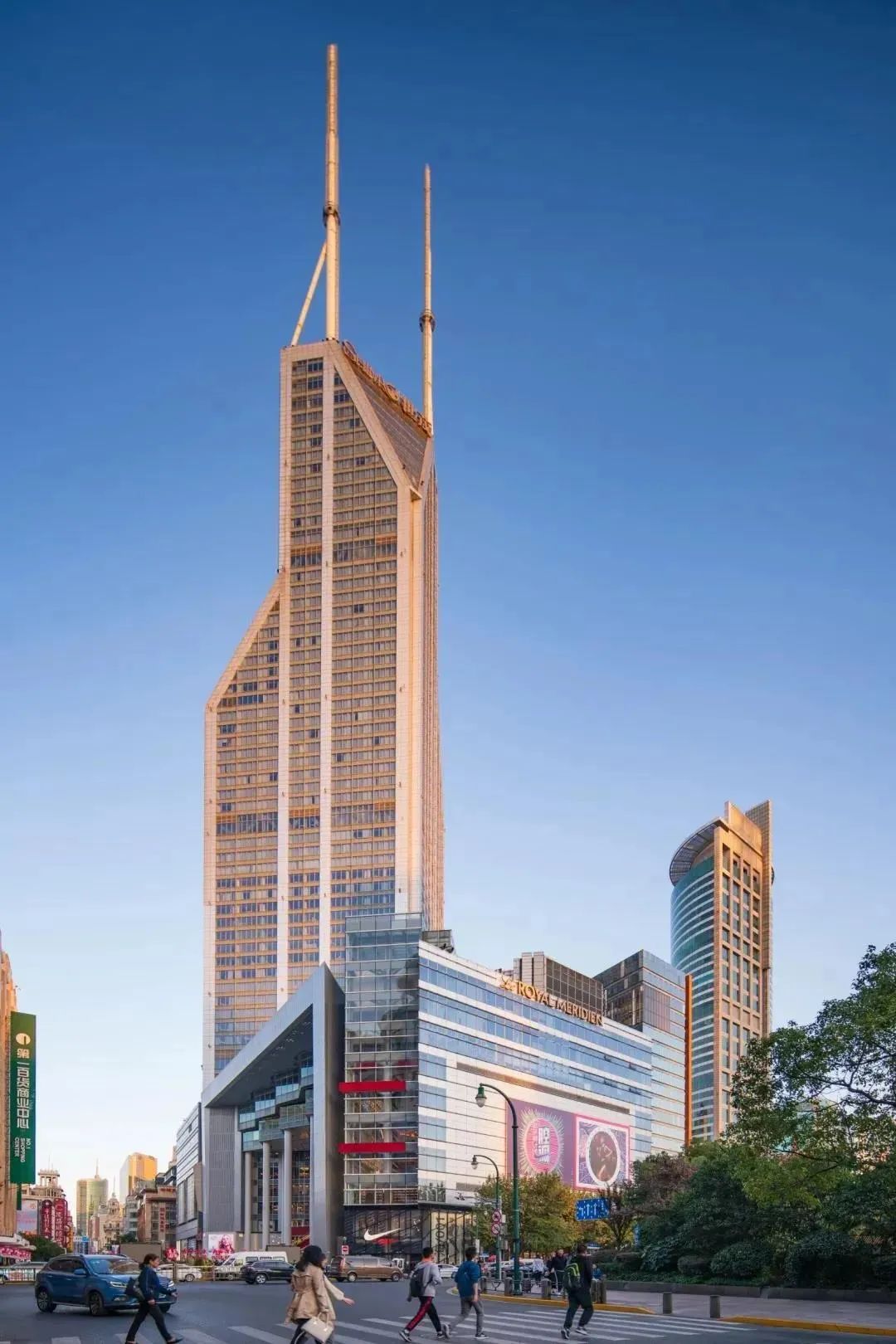 上海世茂广场,图源:世茂商业及主题娱乐上海佘山世茂洲际酒店实景图