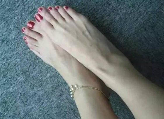 看脚型,就知你是富贵当官命,还是劳碌穷苦命,聚财还是漏财