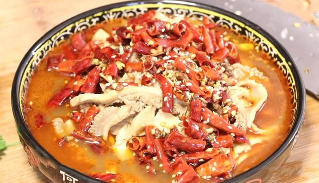 闺蜜最爱吃的水煮牛肚,原来做法如此简单,牛肚麻辣鲜香又下饭