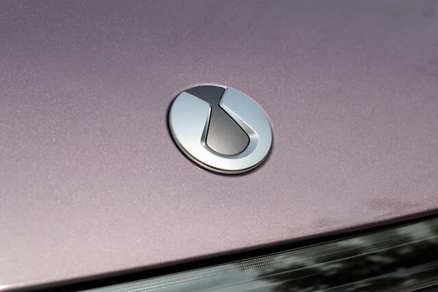 "明目张胆"贴标奔驰!试驾腾势x phev版