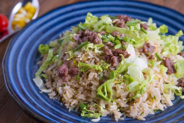 生炒牛肉饭颗粒分明鲜香好吃牛肉盖浇饭汤汁浓稠入味非常