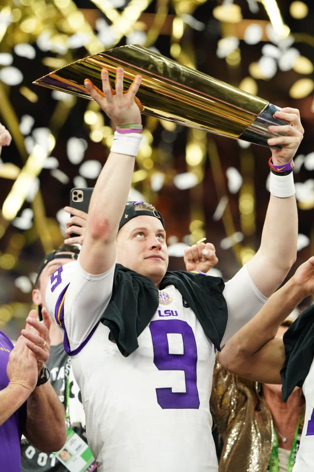 2020nfl选秀状元乔-伯罗:不只是全村希望 更是猛虎未来