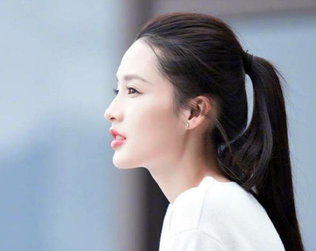 女星高马尾造型赵丽颖英气刘诗诗帅气杨幂堪称大佬