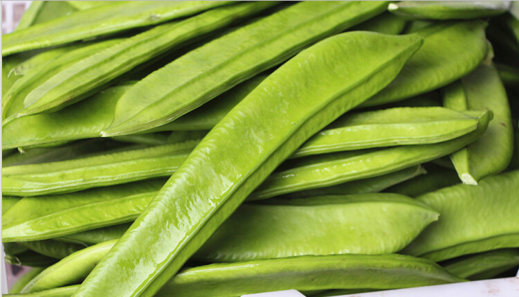 刀豆里面有很多维生素和膳食纤维,能够让人的身体得到很多营养.