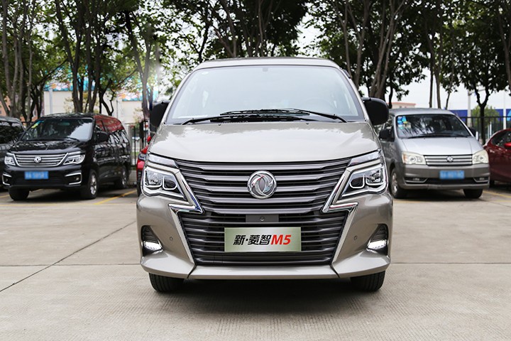 全能商务实用派东风风行新菱智m5到店实拍