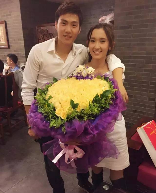 中超小姐姐:泰达铁卫爱妻是留英学霸,曾从海外回国照顾他!