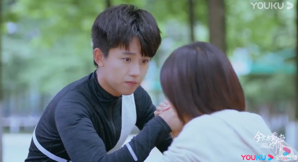 个人利益做了交易,而许放面对对友的质问,没有说出自己得了黄心病的