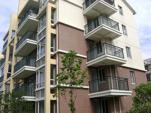 家里这种阳台万万不要改造成卧室,懊悔没早察觉,入住才知有多坑