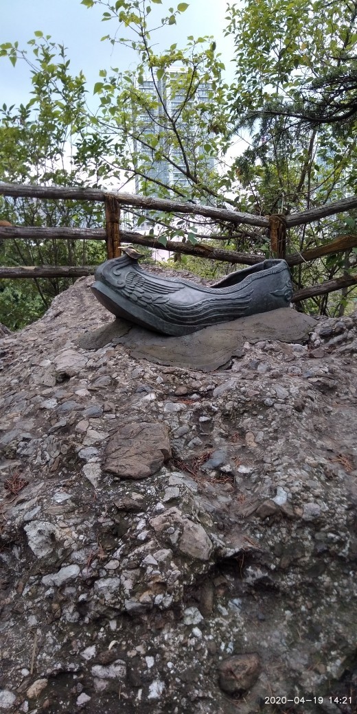 绣球公园绣球山马娘娘脚印的传说