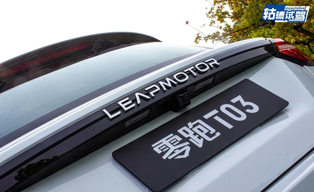 轱辘试驾|智能配置和质感都不输大牌，这真的是8万的微型车吗？