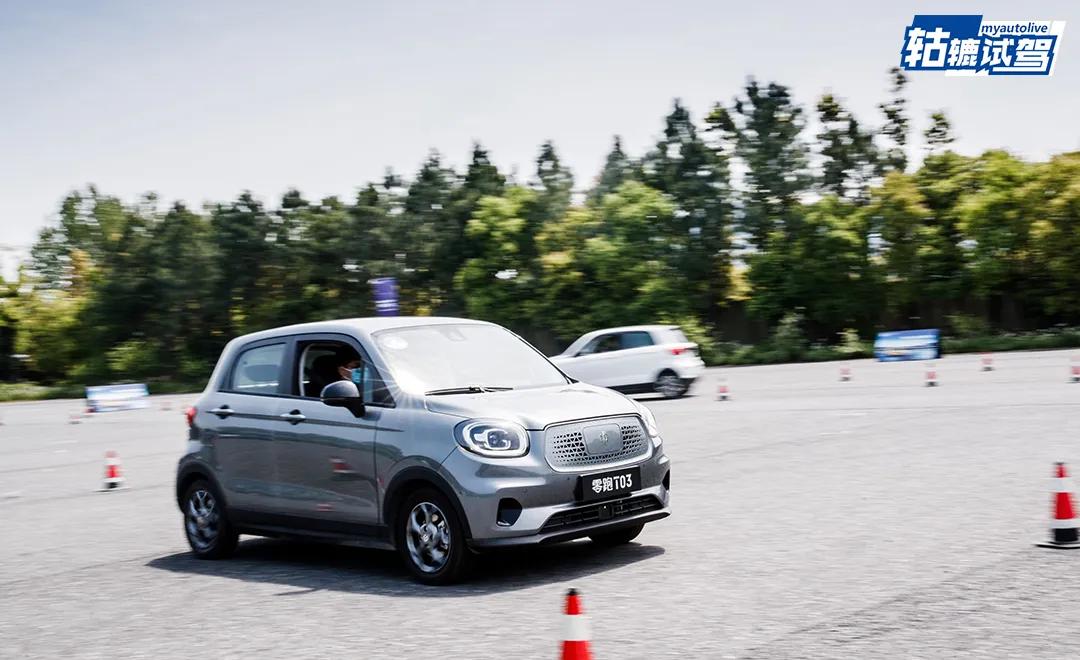 轱辘试驾|智能配置和质感都不输大牌，这真的是8万的微型车吗？