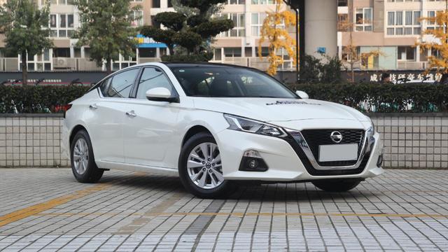 5款热门合资中型车降价大汇总，迈腾优惠近2万，君威狂甩近4万！