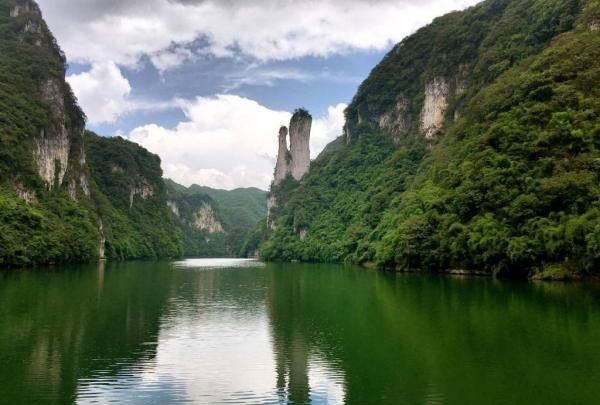 我們都知道貴州的旅遊資源是相當豐富的,境內不僅有著名川大山,江河