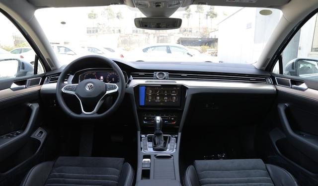 5款热门合资中型车降价大汇总，迈腾优惠近2万，君威狂甩近4万！