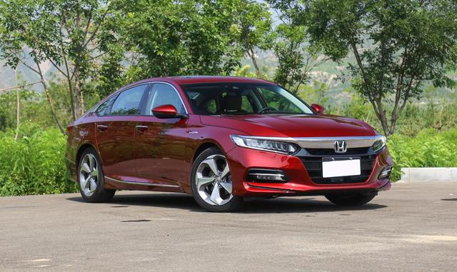 5款热门合资中型车降价大汇总，迈腾优惠近2万，君威狂甩近4万！