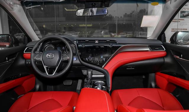 5款热门合资中型车降价大汇总，迈腾优惠近2万，君威狂甩近4万！