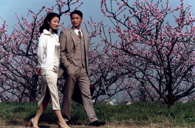 《半生缘》:林心如的扮相太惊艳,每一套衣服都那么的得体美丽