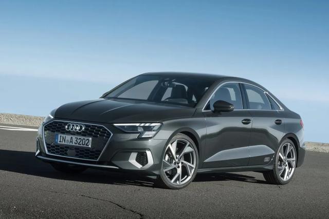 奥迪全新a3三厢版官图发布,国产加长后更实用?