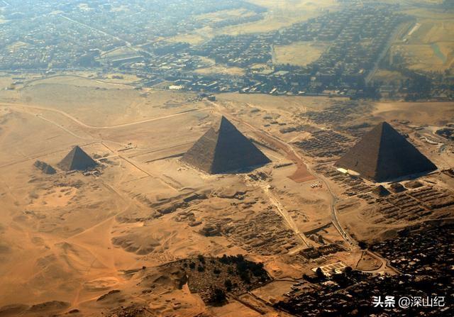中国西安巨大金字塔咋回事这是被外国人发现的里面有说法