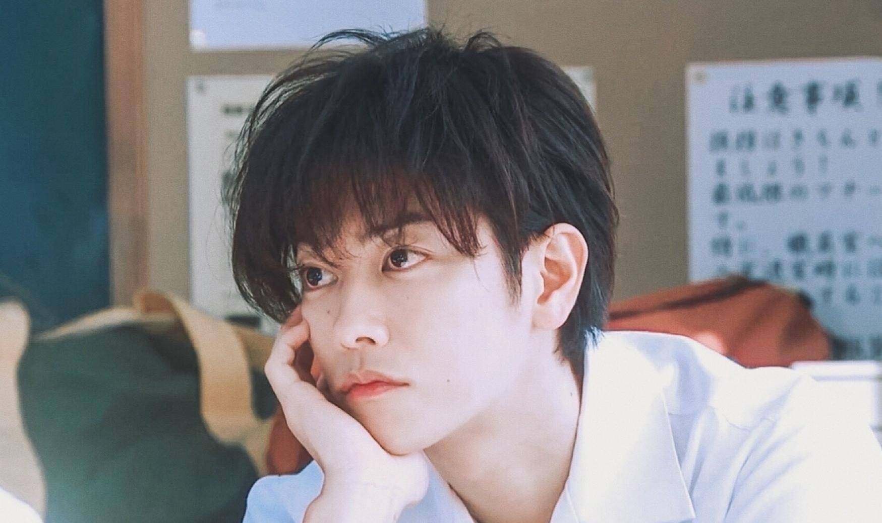 当 大叔 代替小鲜肉成主流 小栗旬和山田孝之你更喜欢谁 田中圭 松田龙平 山田孝之 新浪新闻 当 大叔 代替小鲜肉成主流 小栗旬和山田孝之你更喜欢谁 田中圭 松田龙平 山田孝之 新浪新闻