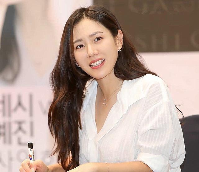 出道20年0绯闻38岁仍单身韩国最美女星孙艺珍的孤独与坚持