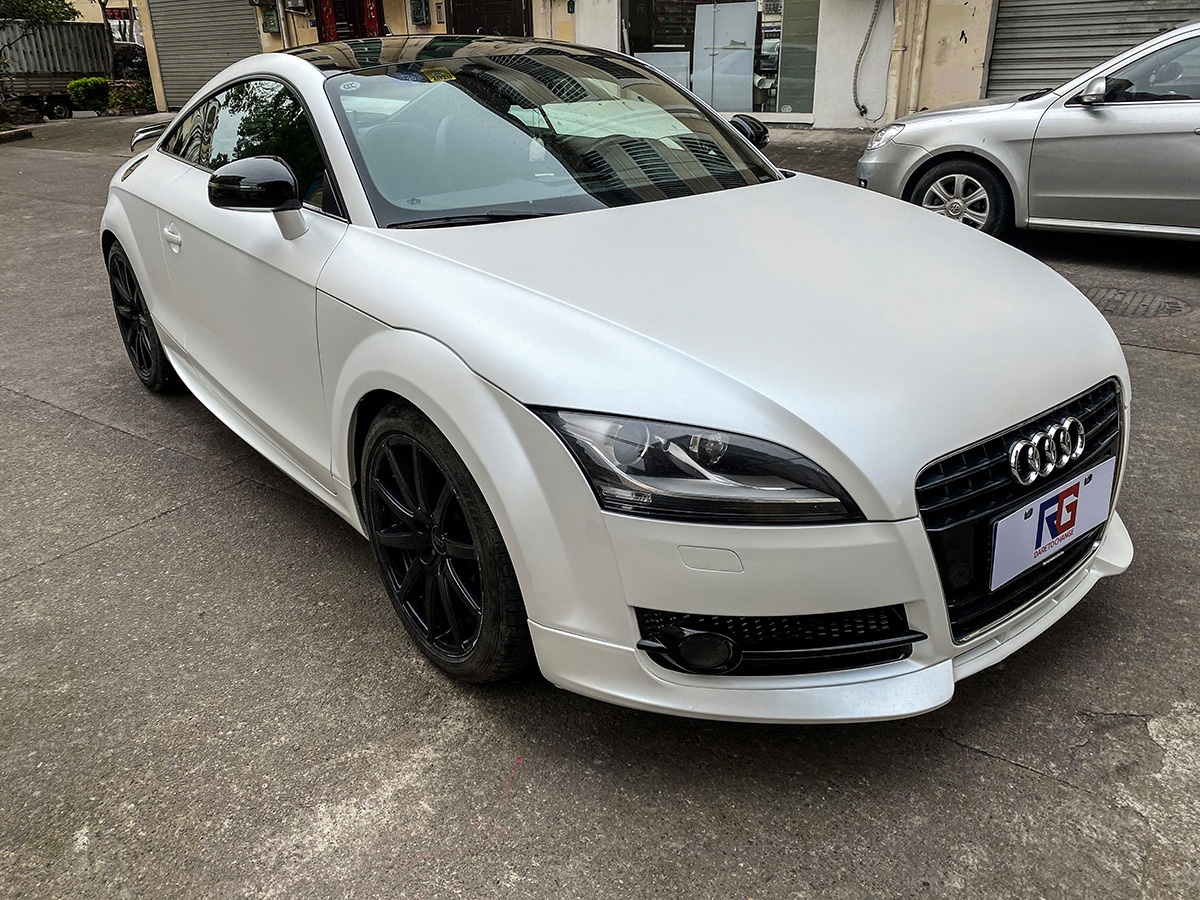 奥迪tt车身改色电光白rg瑞集改色膜浙江永康加盟店出品