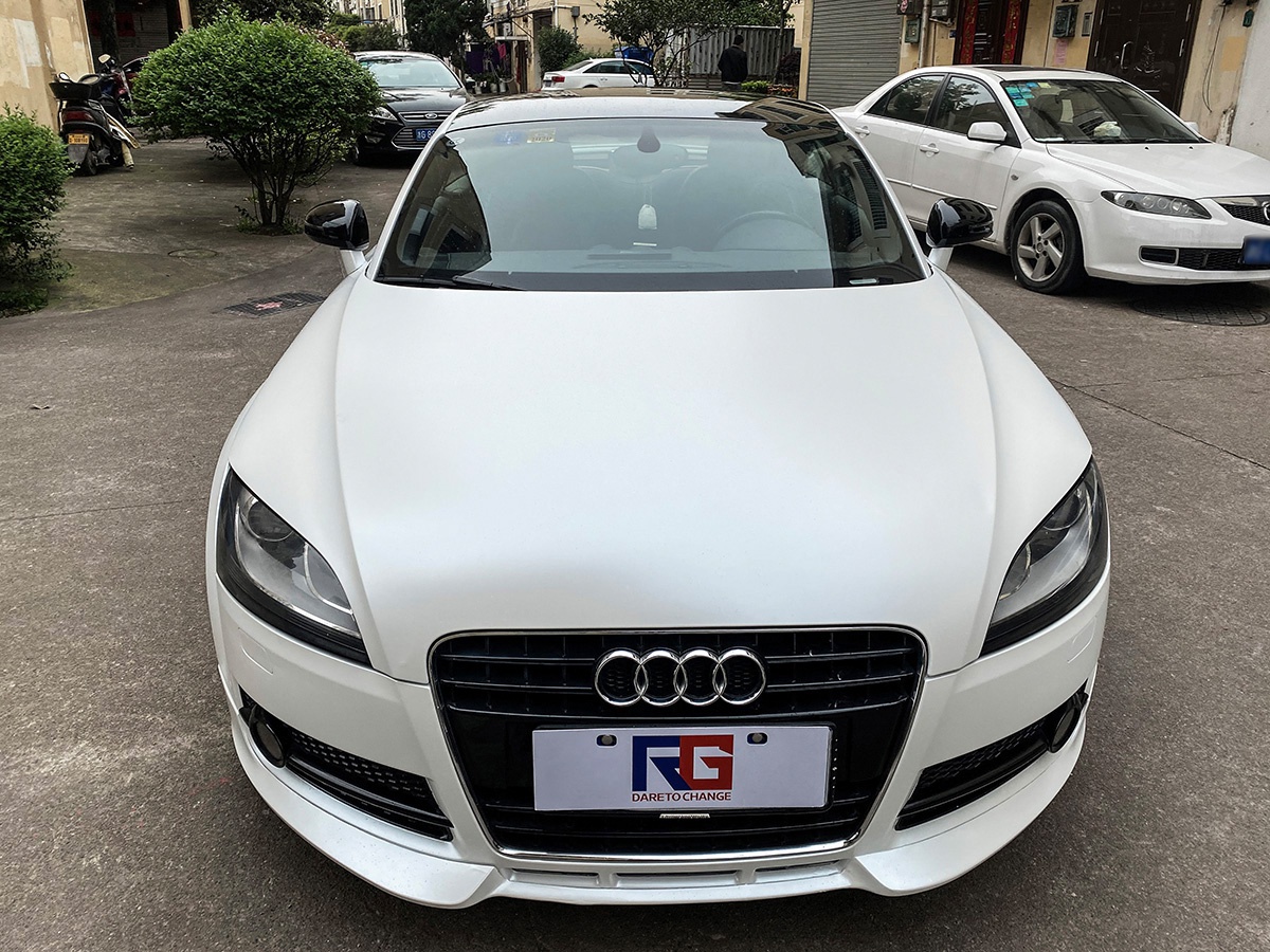 奥迪tt车身改色电光白rg瑞集改色膜浙江永康加盟店出品