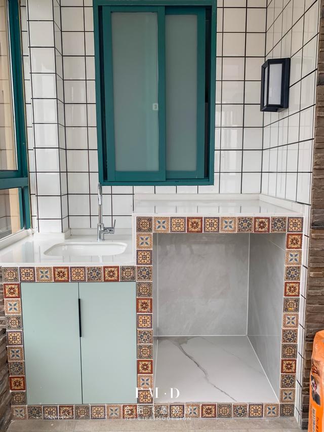 老公手艺还是这么好用50块红砖在院子里砌个洗手池一分钱没花