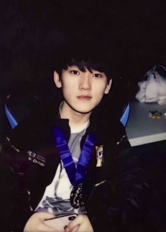 英雄:卡萨加到shy哥好友爆料左手爱恶搞,阿水竟是"暴躁老哥"