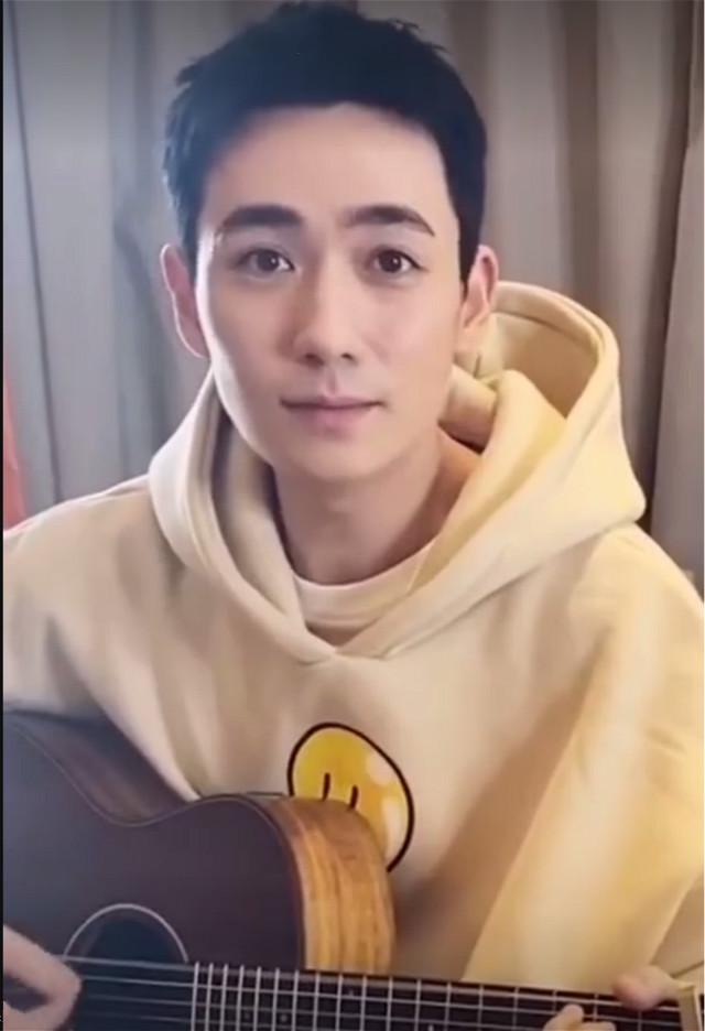 朱一龙弹吉他上热搜我却更期待他和宋轶阚清子童瑶的未播剧