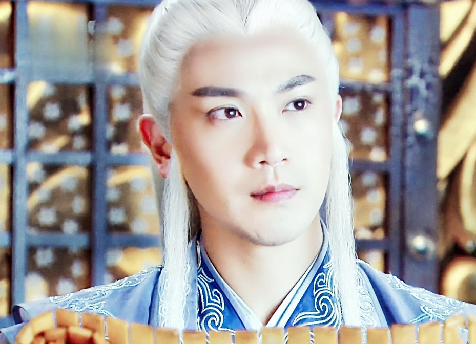 男明星白发:躲过张智尧,逃过任嘉伦,闪过马天宇,却唯独败给了他