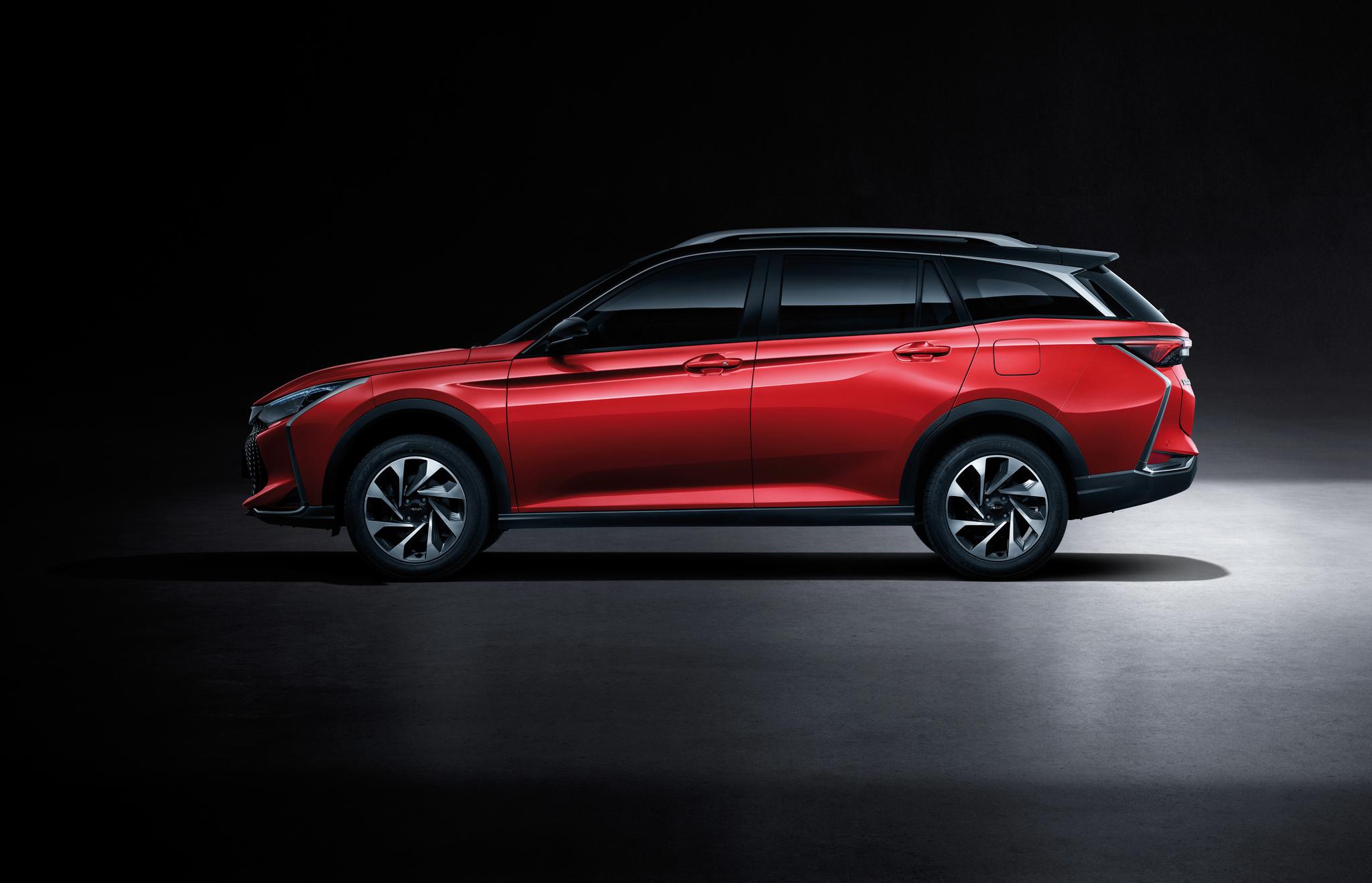 东风风神全新suv曝光 定名奕炫gs