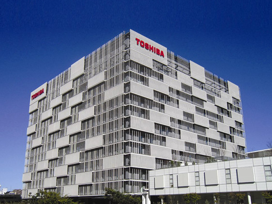 四成以上把总部都放在了东京,像东芝这样的大企业,总部大楼