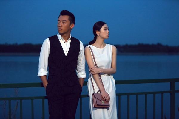 33岁刘诗诗扮高中生无违和 公主辫子配校服太萌|李浩轩|刘诗诗|辫子