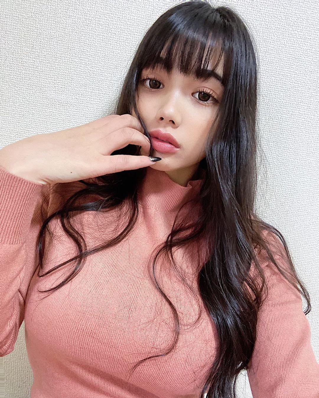 巴日混血18岁嫩妹《Mayuri》，西方辣体简直世界级完美！-戏子娱乐