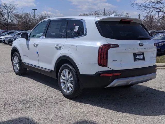 起亚大型suv,高颜值,硬朗霸气的造型,还搭载v6发动机.