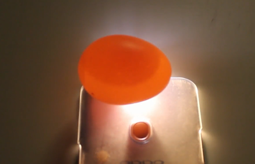 鸡蛋也有生产日期教你用手电筒看出鸡蛋日期包你挑到新鲜鸡蛋