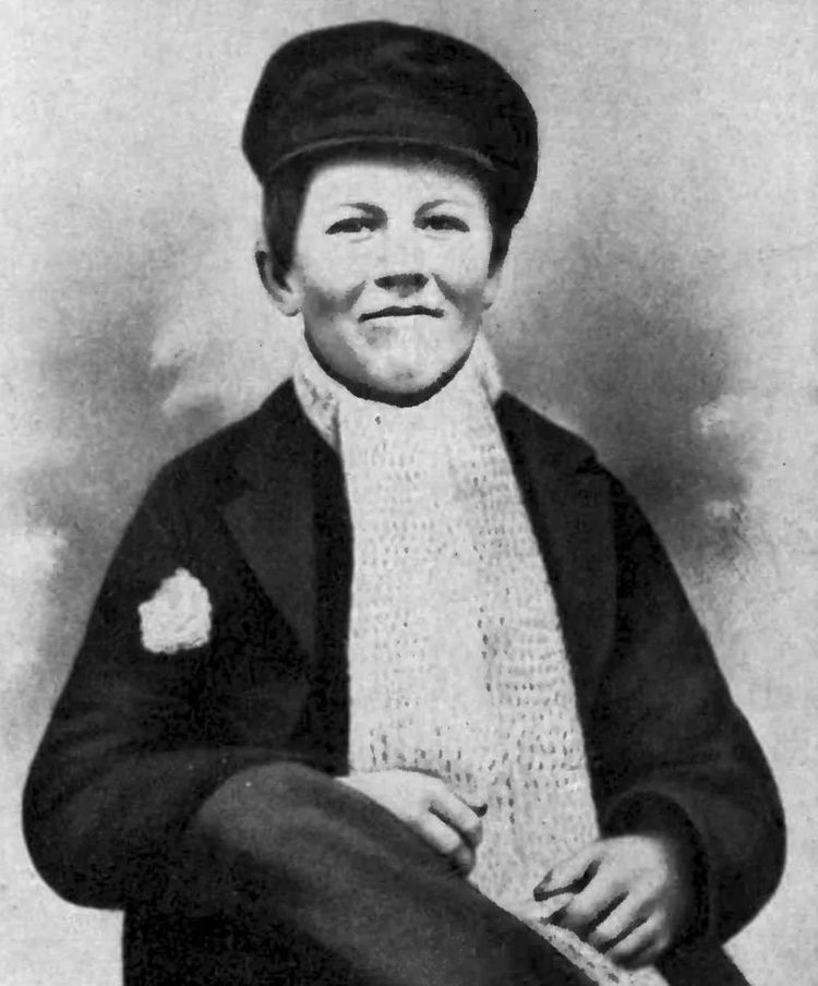 小时被视为低能儿,长大有2000多项发明,他留下世纪预言实现了?