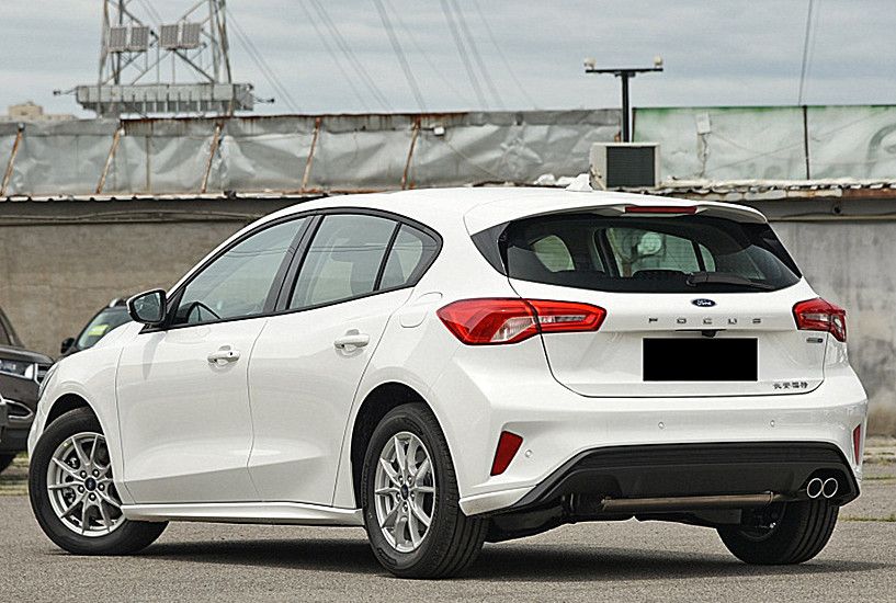 2020款福特福克斯,1.5t 8at,不如买本田思域?