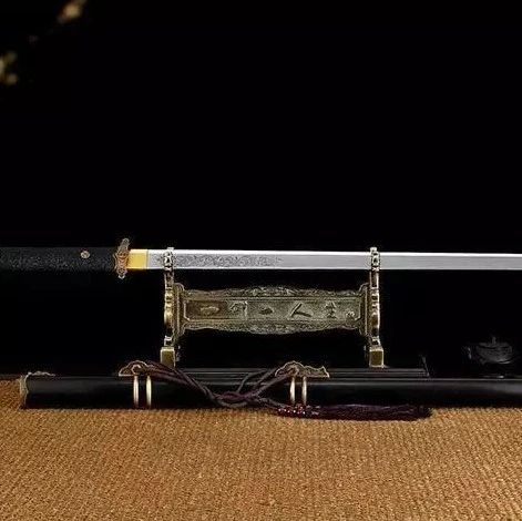 中国历史上出现的几款极致名刀,一把当时杀伤力最强,一把闻名中外|西汉_新浪新闻