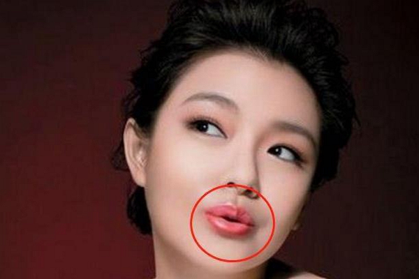 而且这样的女人子女缘分薄,有这种面相的人脾气急躁做事不果断,说话没