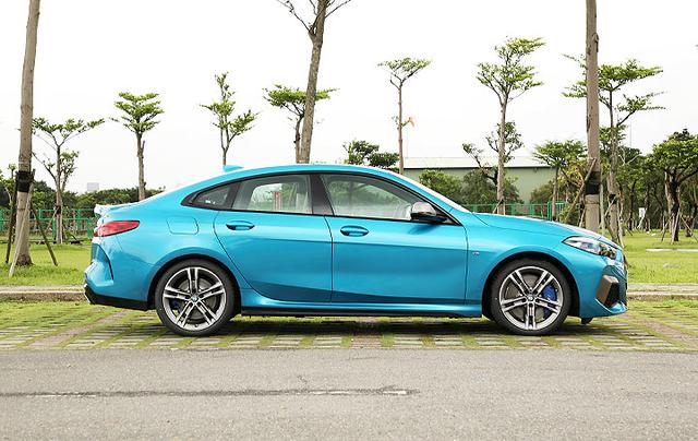 修理奔驰CLA真有谱？试驾宝马M235i GC