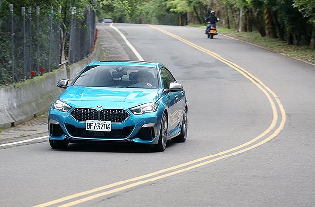 修理奔驰CLA真有谱？试驾宝马M235i GC