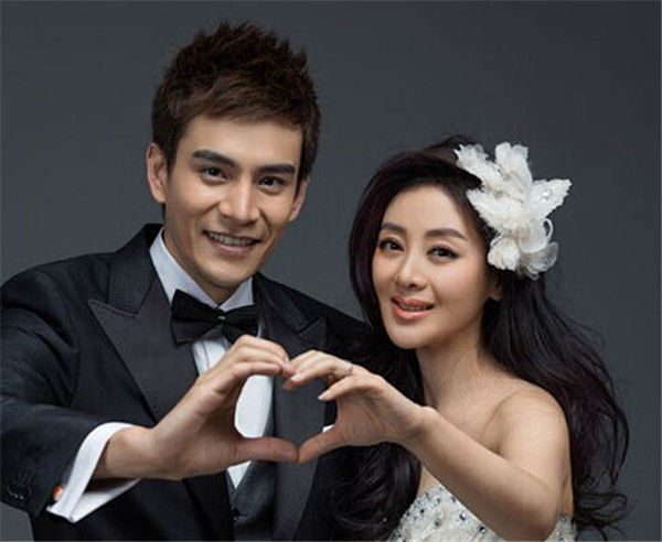 有一段师生恋并生下一女儿,二婚嫁小鲜肉,今老公因"男二"走红