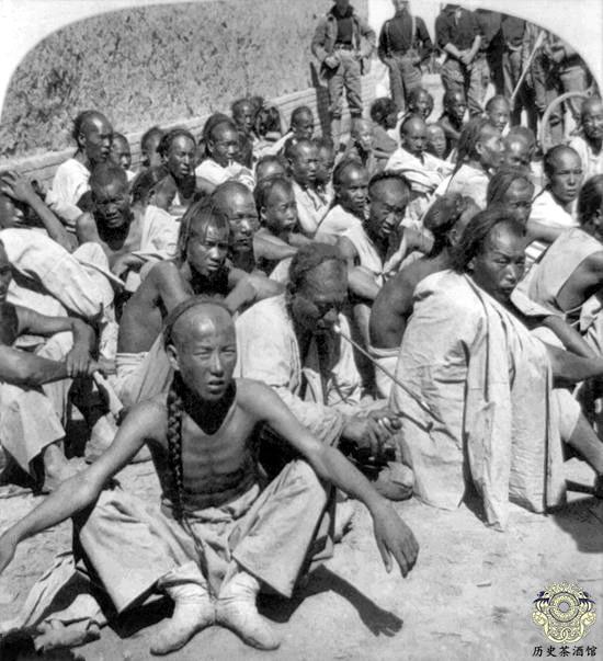 直击义和团成员被处决现场号称刀枪不入被钝刀行刑很残忍