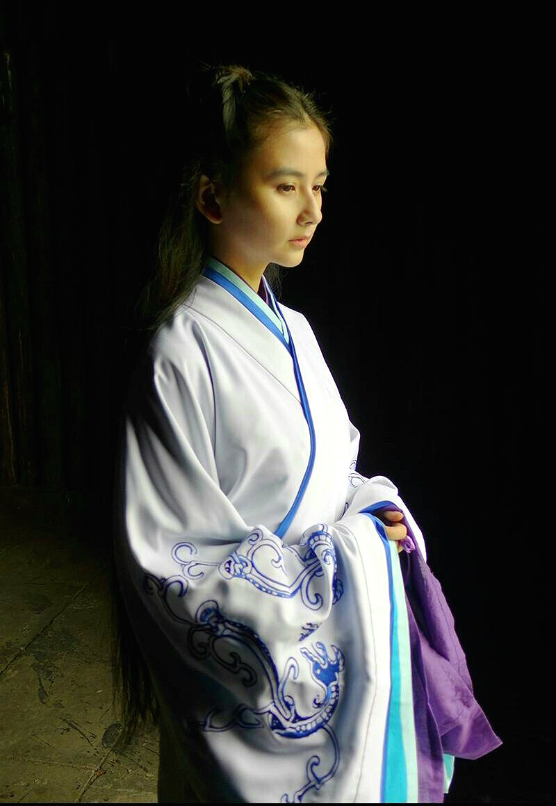 当你赞叹她40岁像18岁时,她早已三上富豪榜,还抢占日本漫画地盘