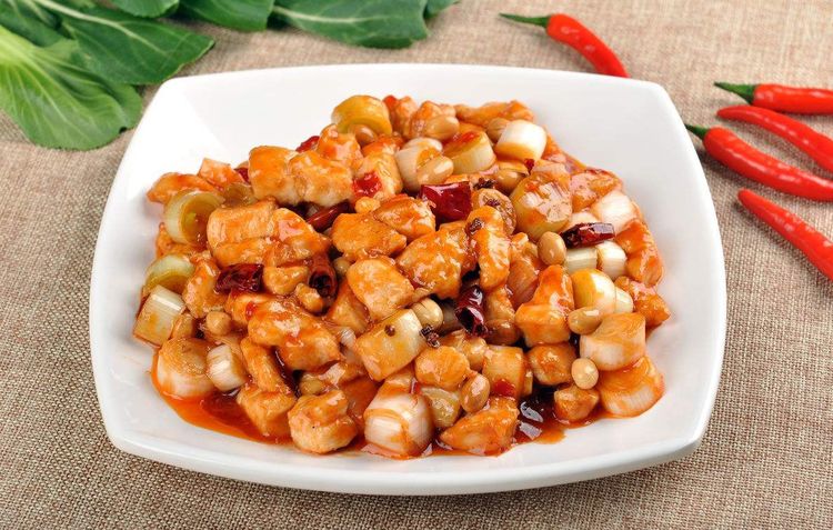 宫保鸡丁的家庭版做法做法简单看一遍就能学会