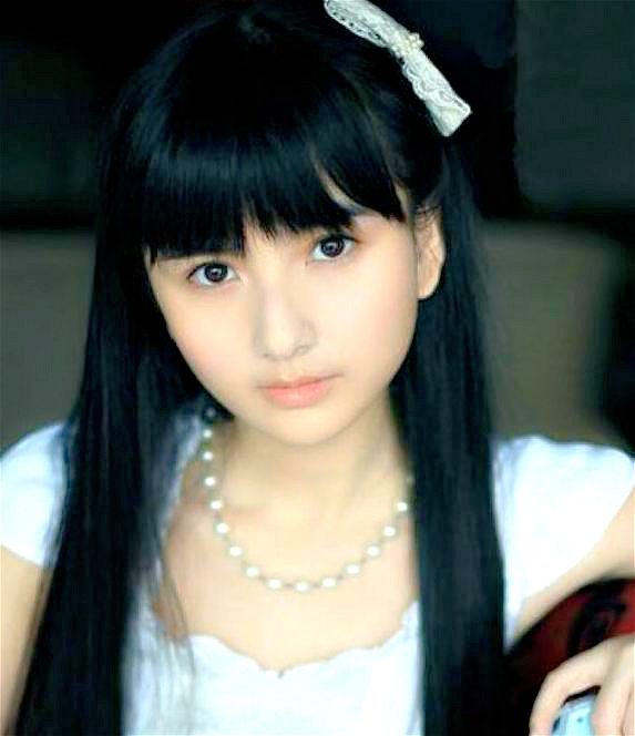 当你赞叹她40岁像18岁时,她早已三上富豪榜,还抢占日本漫画地盘|夏达