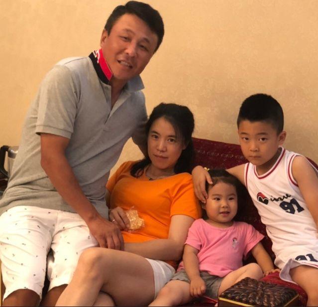 她是世界冠军,退役后嫁房地产大亨,坐拥豪宅豪车,42岁官至处长