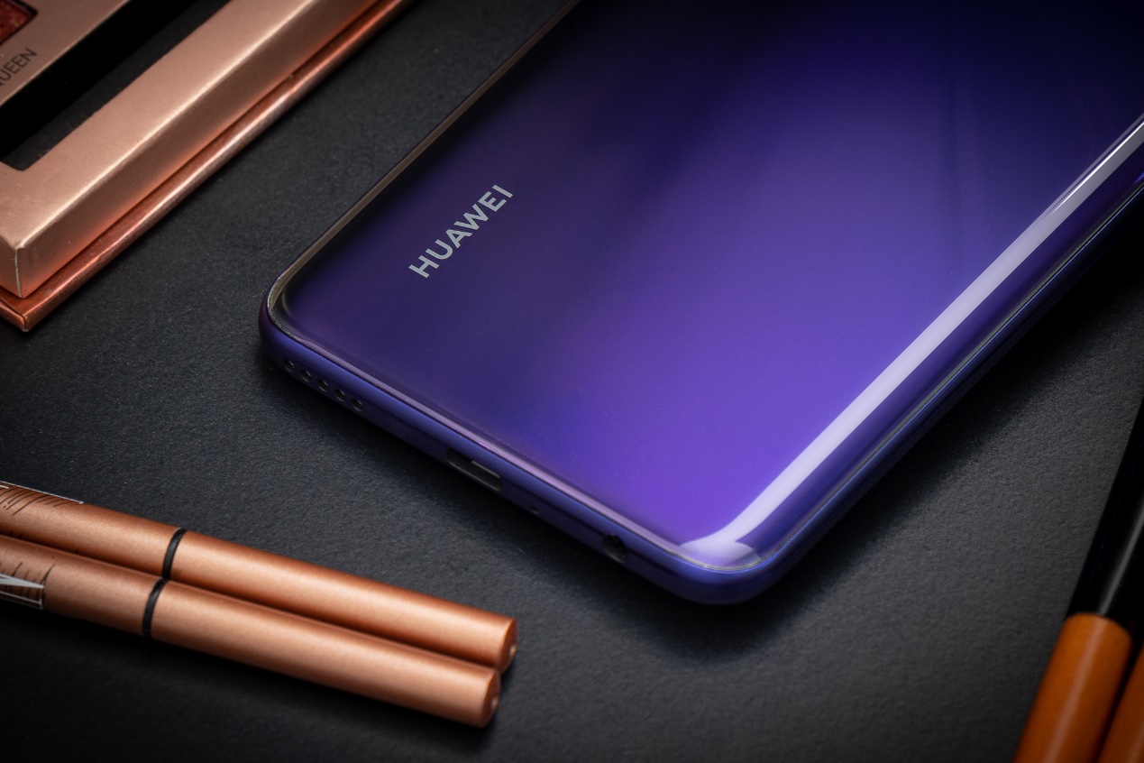 5g潮流时尚新品华为nova7se的美藏在光影灵动之间